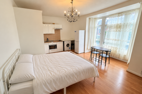 Studio Flat to Rent ¿ Dunsmure Road, London, N1