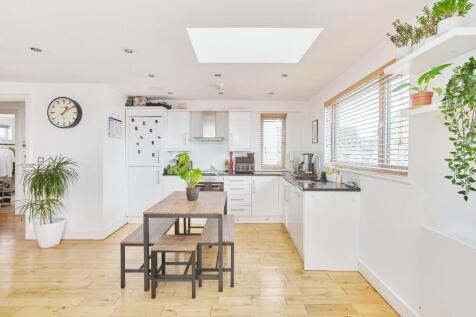 Bristol, BS6 - property photo