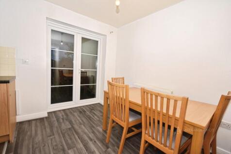 Foskett Way, Aylesbury, Buckinghamshire, HP21 photo 5