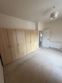 Flat 1, 1 Park Road, Bingley, BD16 4BD photo 4