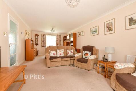Lounge/ Dining Room