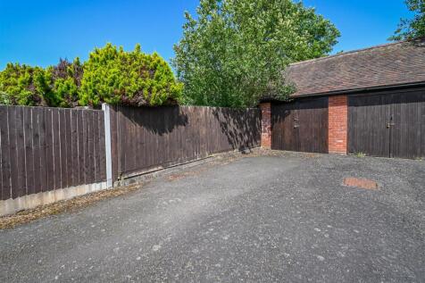 3 St Johns Court-14.jpg