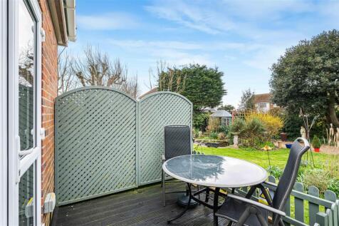 Decking Annexe