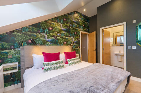 Bedroom 1 &amp; e...