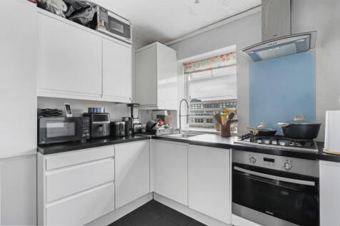 2 bed, 1 bath Apartment in bristol - Photo 3