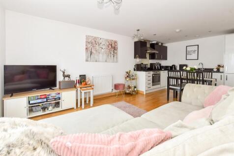 Kitchen/ Lounge/ Diner