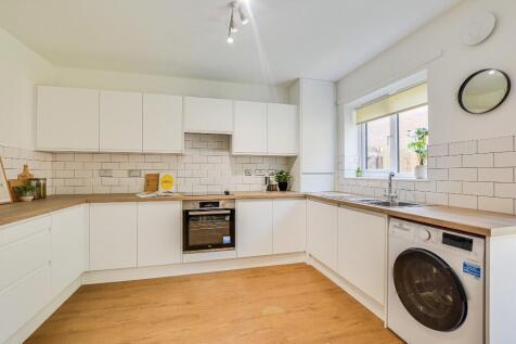 The Oaks, DH7 photo 3
