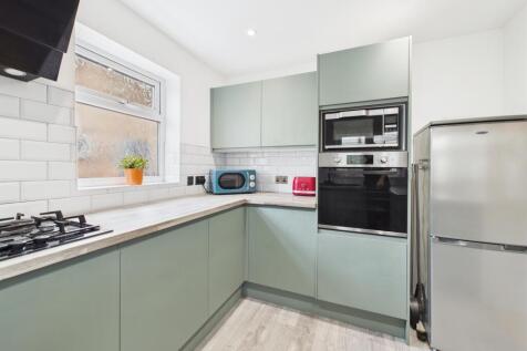 CAM05192G0-PR0156-STILL006