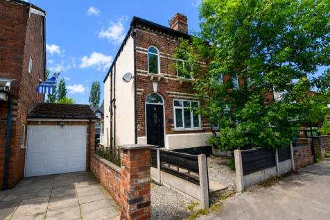 2 bed end terrace to rent Lowndes Lane, Stockport