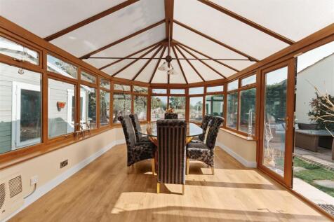 5 - conservatory.JPG