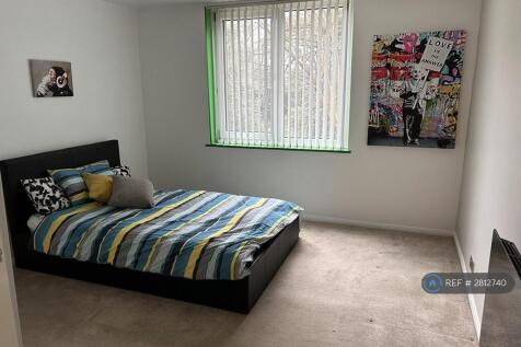 Bedroom 1 Large Double