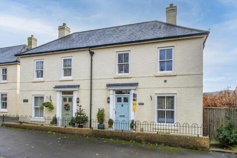 CASTLETON-4.jpg