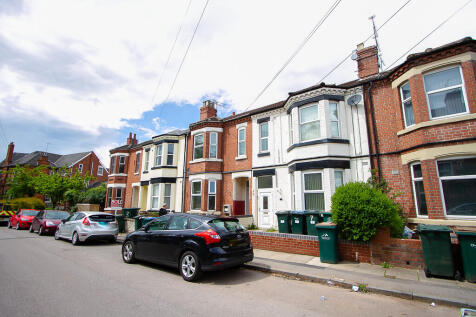 2-bed flat on Meriden Street, Coundon, Coventry, £950/mo