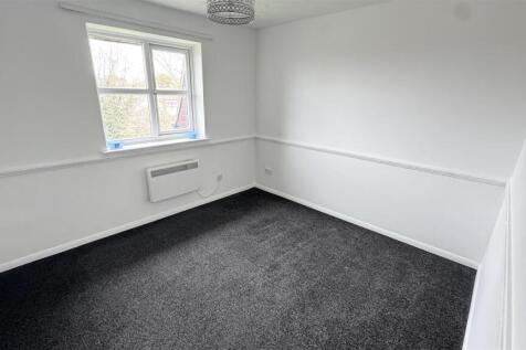 Hillwood Grove, Wickford photo 5