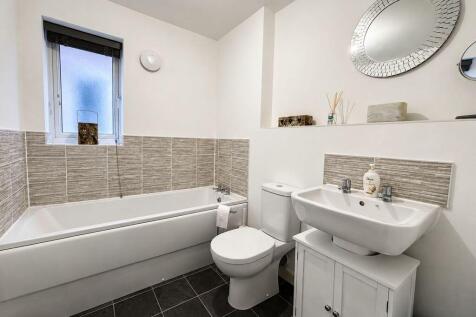 Family Bathroom_65AR