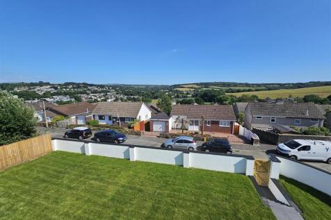 View to rear (2).jpg