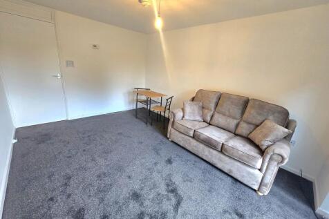 Mapleton Drive, Hemlington, TS8 9NF photo 4