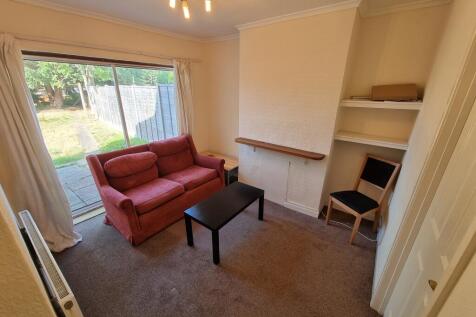 16 Swadling Street, Leamington Spa photo 3