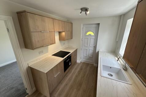 Tewkesbury Close, Cheadle Hulme photo 3