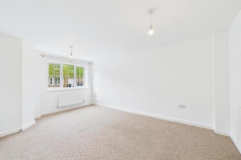 NN18, Bunting Road, Corby photo 4