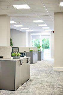 Office to rent Image 6