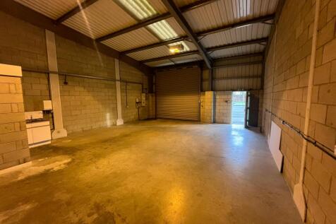 Light Industrial to rent Image 3