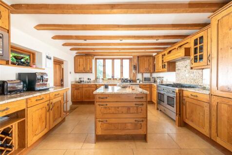 Kitchen/Breakfast Rm