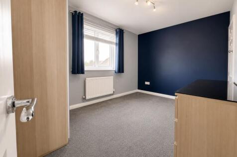 Dover Close, Redcar, Redcar And Cleveland photo 4