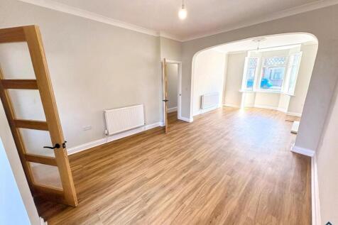 Diamond Avenue, Kirkby-In-Ashfield, Nottingham NG17 7LP photo 5