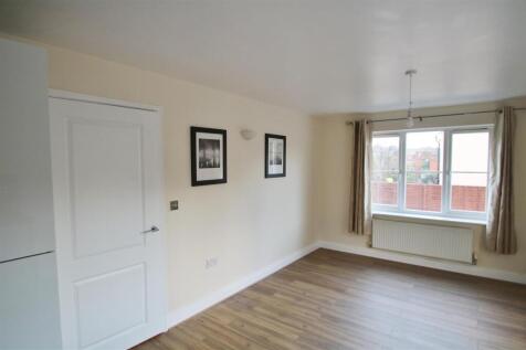 Bramall House, 1 Langley Park Road, Sutton photo 4