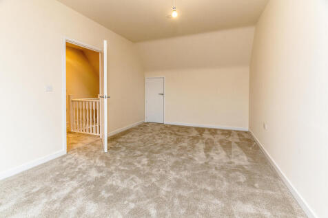 3 Chateau Mews 02...