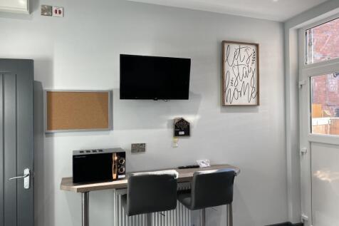 Studio 4, Edward Street, Burton Upon Trent, Staffordshire photo 5