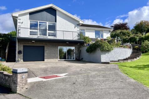 10 Holroyd Road, Kirkcudbright - Williamson and He