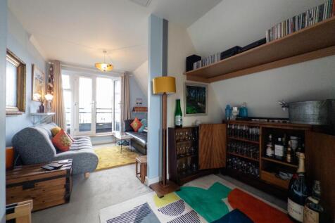 20250922125616 - 2025-09-22_12-56-16 - 5 Marine Pa