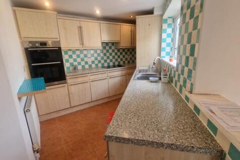 Reeves Way, Eastfield, Peterborough photo 5