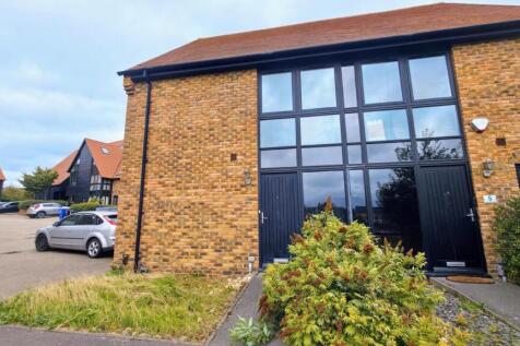 Purfleet, RM19 - property photo