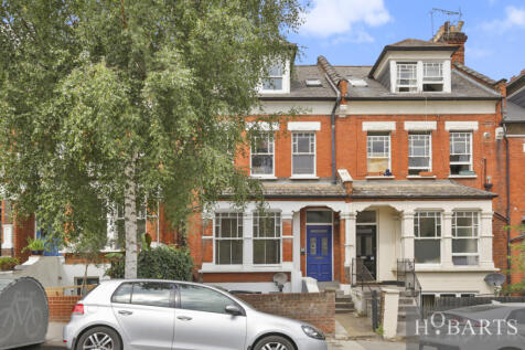 Spacious 2-Bed Duplex with Garden