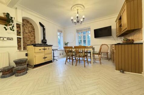 IMG_5514 (Large).JPG