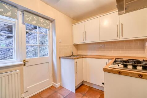 8 Ebenezer Row, Bridgnorth photo 3