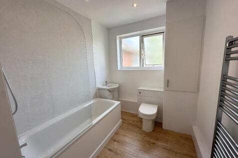 Cowdray Close, Leamington Spa, Warwickshire, CV31 photo 4