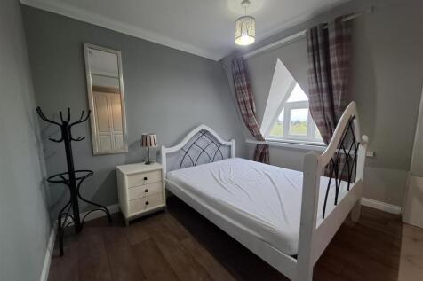 A Room in a Shared Flat, Clarence House, 152 North Row, Miton Keynes, MK9 1AY photo 3