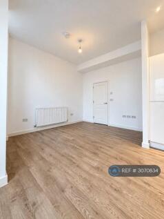George Peabody St, London, E13 photo 4
