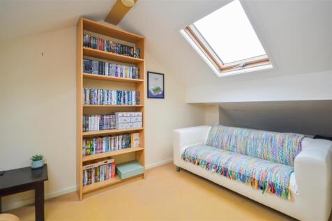 LOFT ROOM
