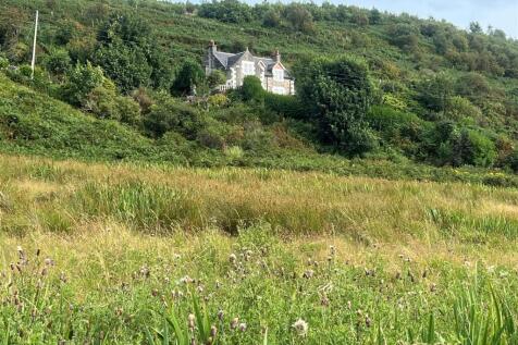Wellside from road