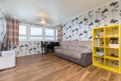 843 Crow Road_003