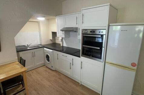 Lowergate, Paddock, Huddersfield photo 3
