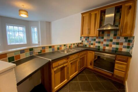 Manor Road, Folkestone, Kent, CT20 photo 3