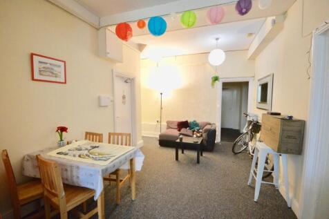 5-bed house on Aigburth Drive, Sefton Park, Liverpool, £529/mo