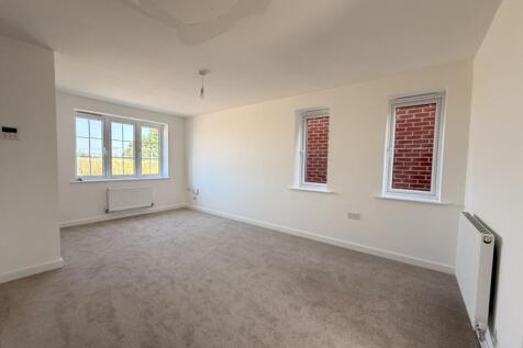 Woolf Way, Kirkby-In-Ashfield, NG17 photo 5