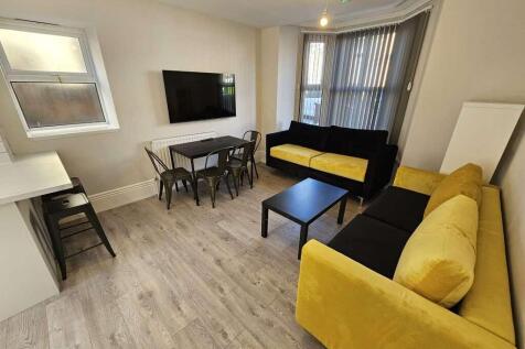 6-bed house on 59 Bower Road, Crookesmoor, S10 1ER, £559/mo